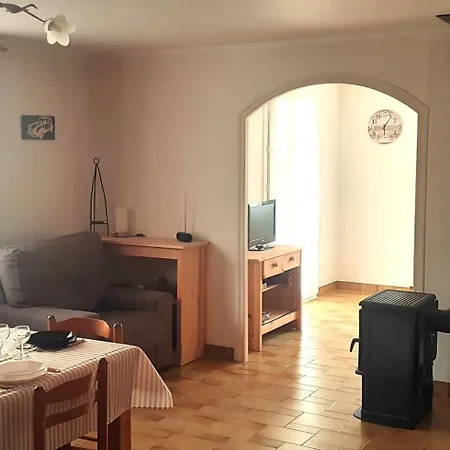 Apartment T3 Rdc 2/4 Pers, Terrasse Et Garage Prive.